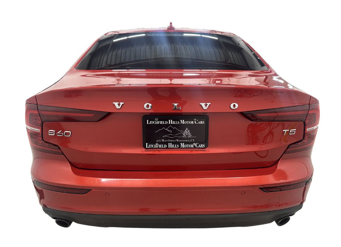 Used 2019 Volvo S60 T5 Momentum w/ Premium Package FWD image 5