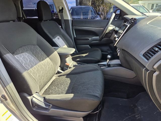 Used 2020 Mitsubishi Outlander Sport SE FWD image 14