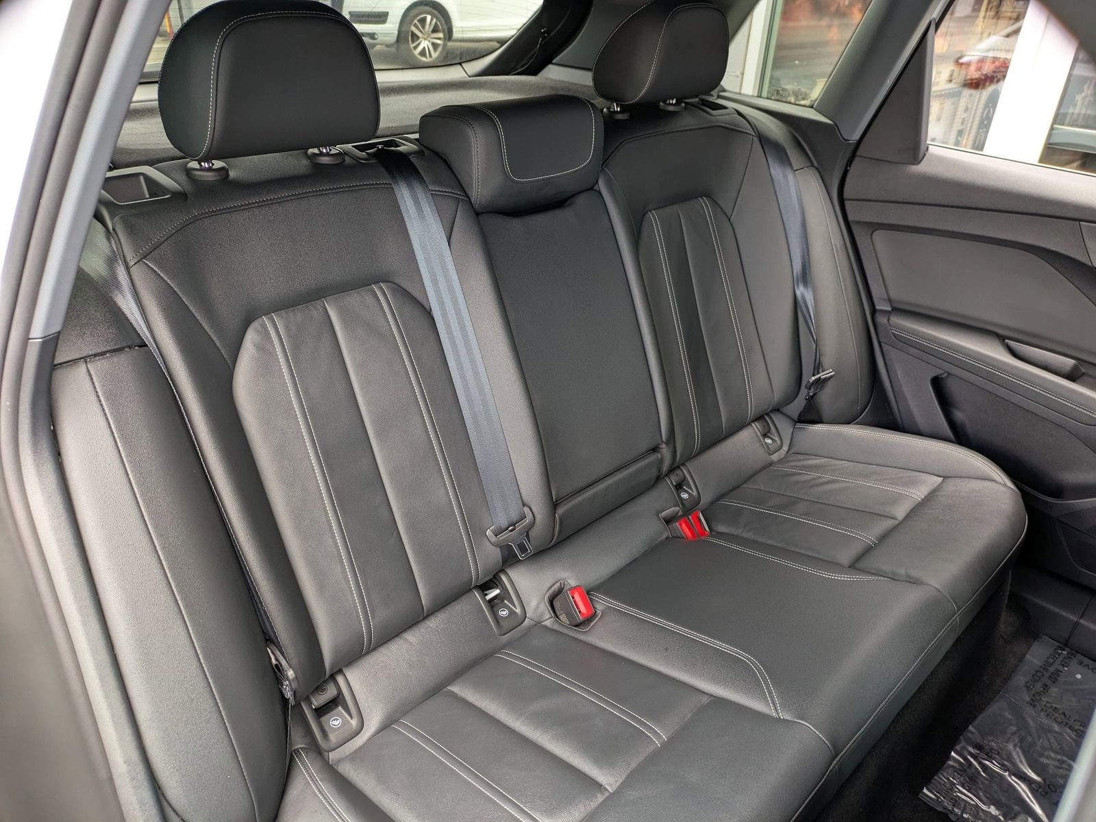 Used 2022 Audi Q4 e-tron Premium Plus w/ Premium Plus image 29