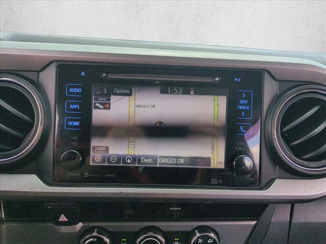 Used 2017 Toyota Tacoma SR5 w/ Tow Package RWD image 13