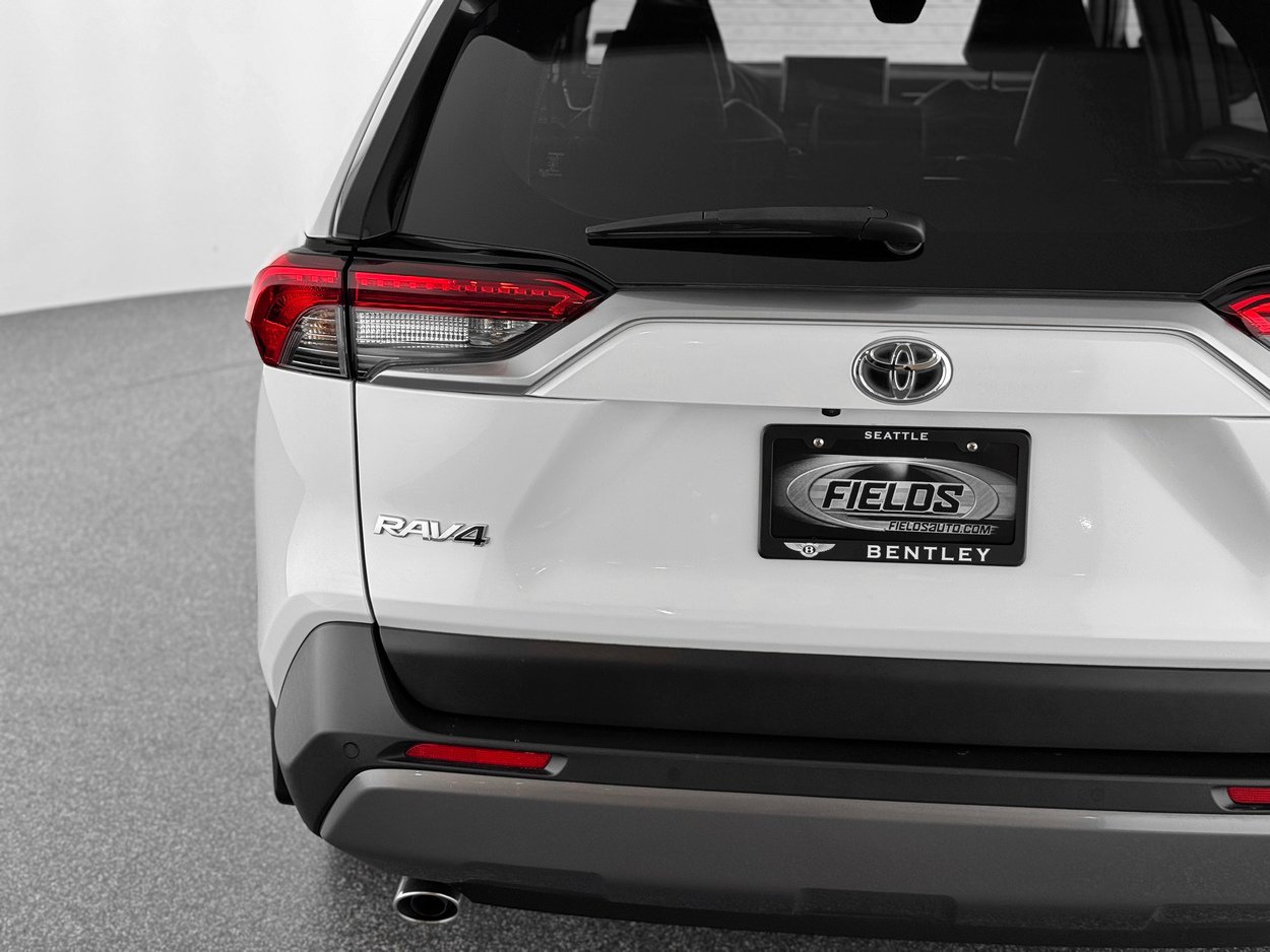 Used 2020 Toyota RAV4 Limited image 38