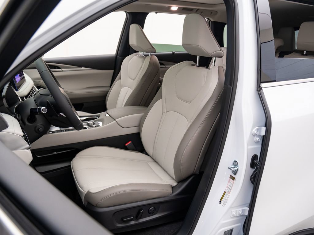 New 2026 INFINITI QX60 Luxe w/ Cargo Package image 15