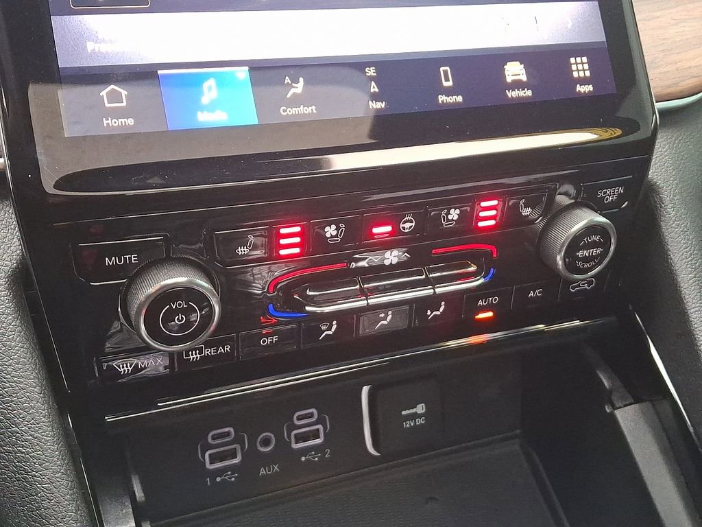 Used 2024 Jeep Grand Cherokee L Summit w/ Advanced Protech Group IV image 18