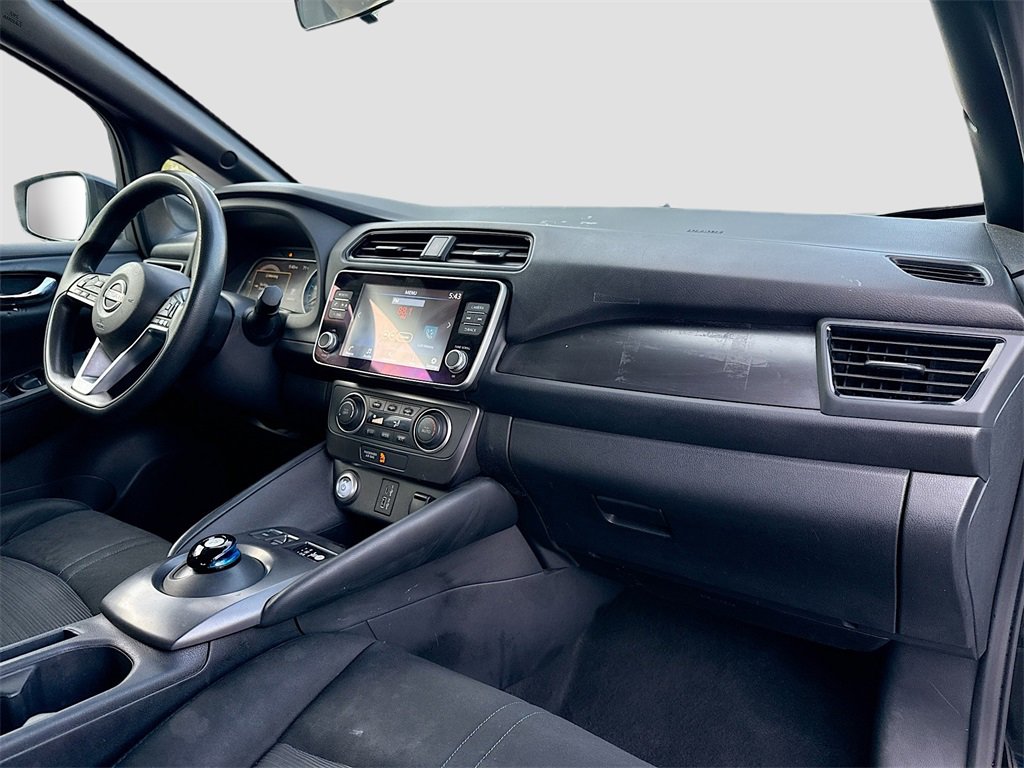 Used 2023 Nissan Leaf S image 27