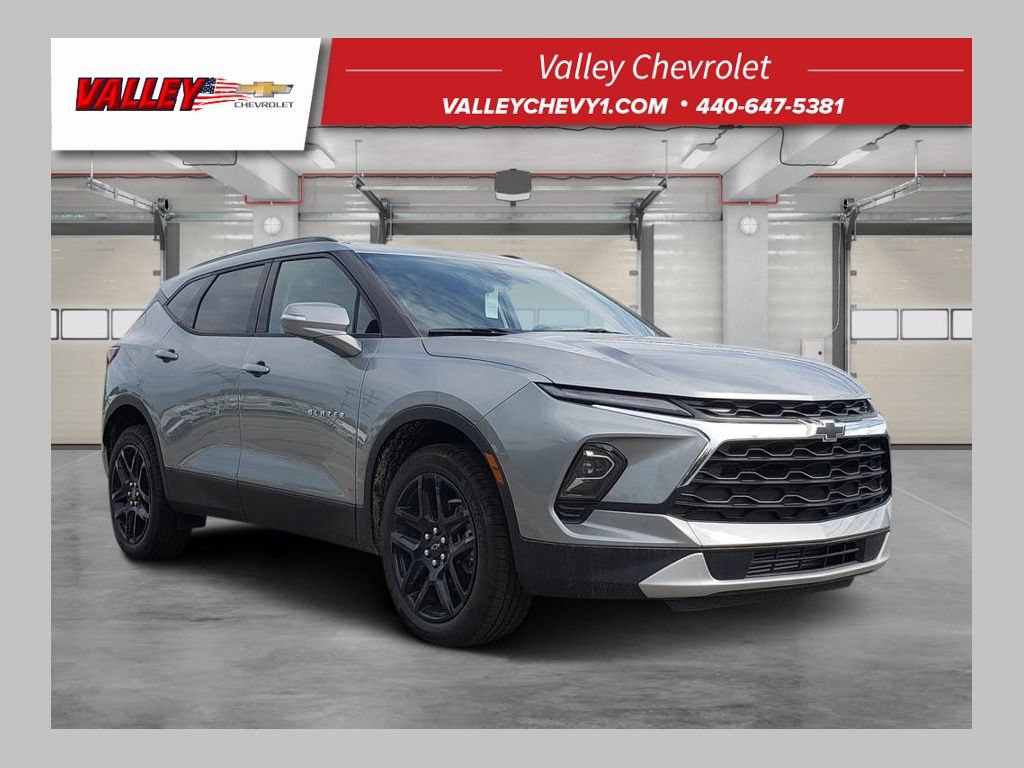 New 2026 Chevrolet Blazer LT AWD/4WD image 1
