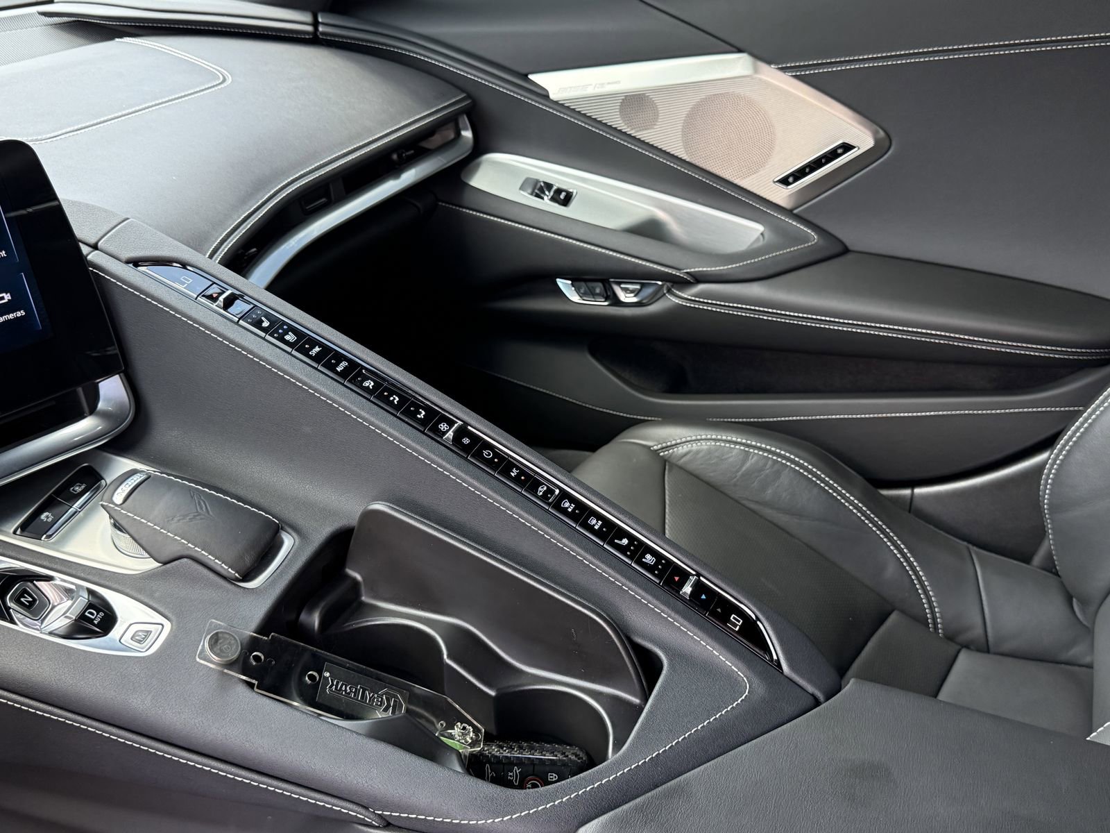 Used 2024 Chevrolet Corvette Stingray Preferred Conv RWD image 17