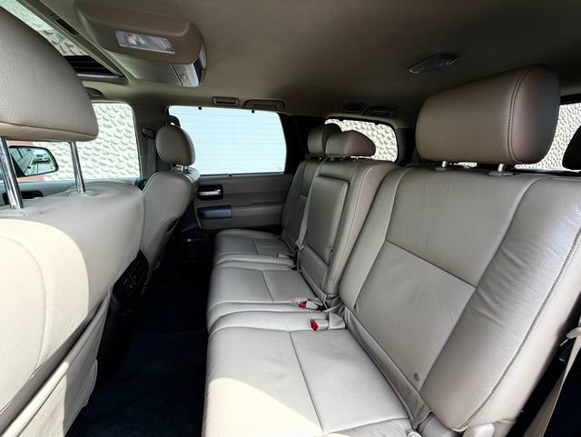 Used 2016 Toyota Sequoia Limited w/ Safety & Convenience Package AWD/4WD image 19