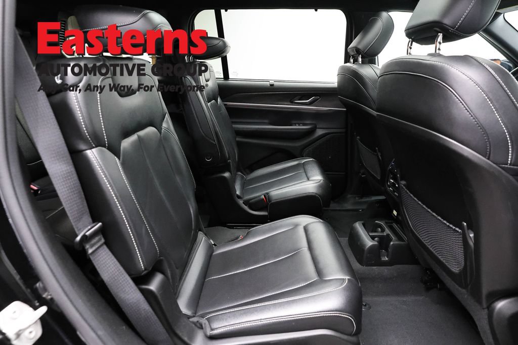 Used 2024 Jeep Grand Cherokee L Limited w/ Luxury Tech Group II AWD/4WD image 25