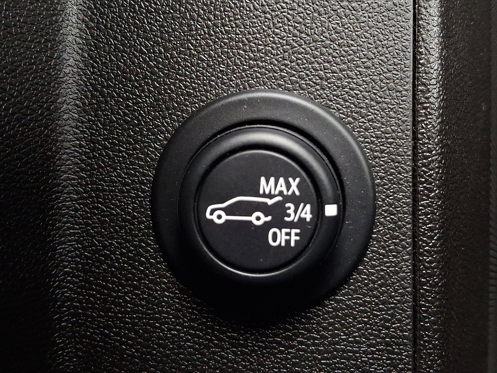 Used 2024 Chevrolet Equinox LT image 25