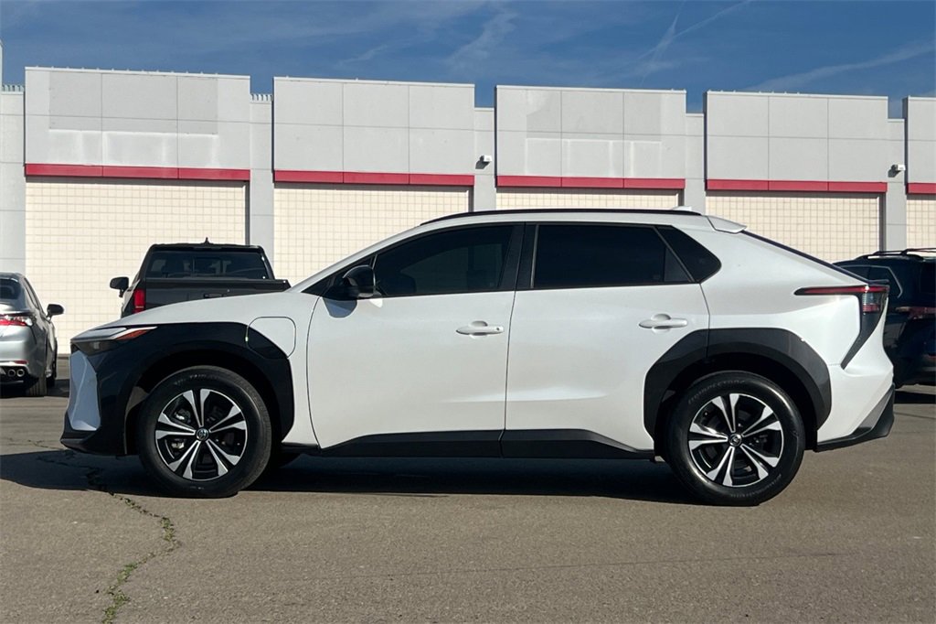 Used 2024 Toyota bZ4X XLE image 9