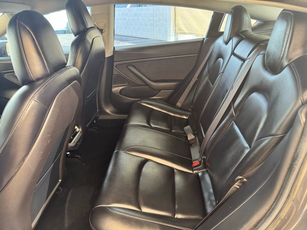 Used 2018 Tesla Model 3 Long Range image 18