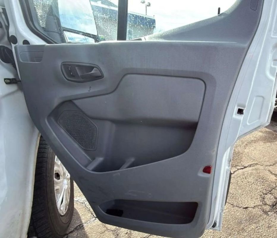 Used 2015 Ford Transit 350 XLT image 14