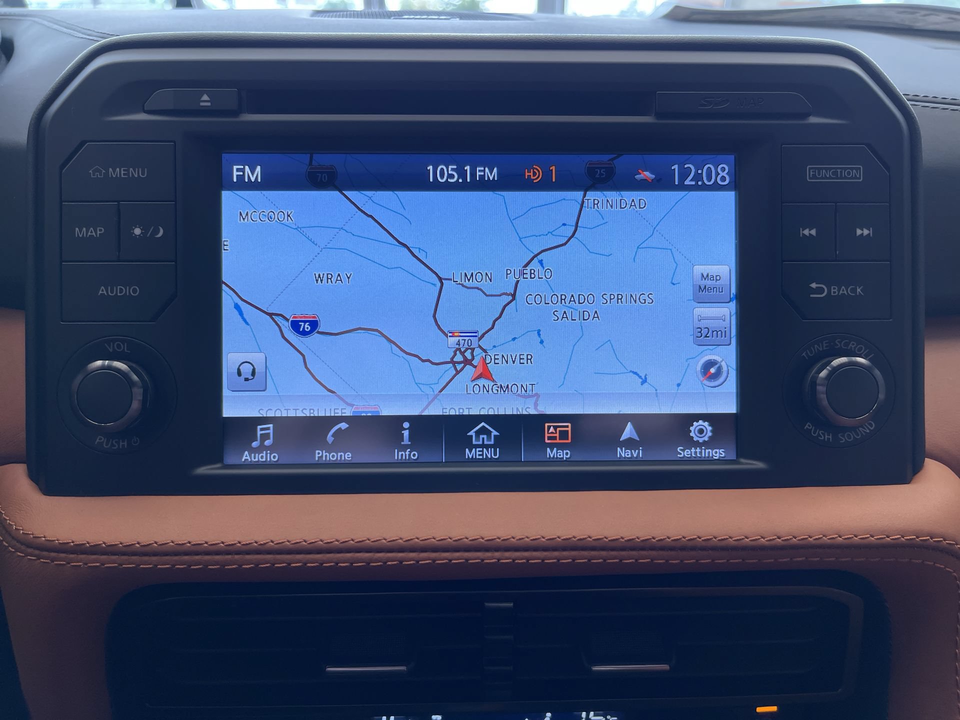Used 2018 Nissan GT-R Premium w/ Premium Interior Package AWD/4WD image 18