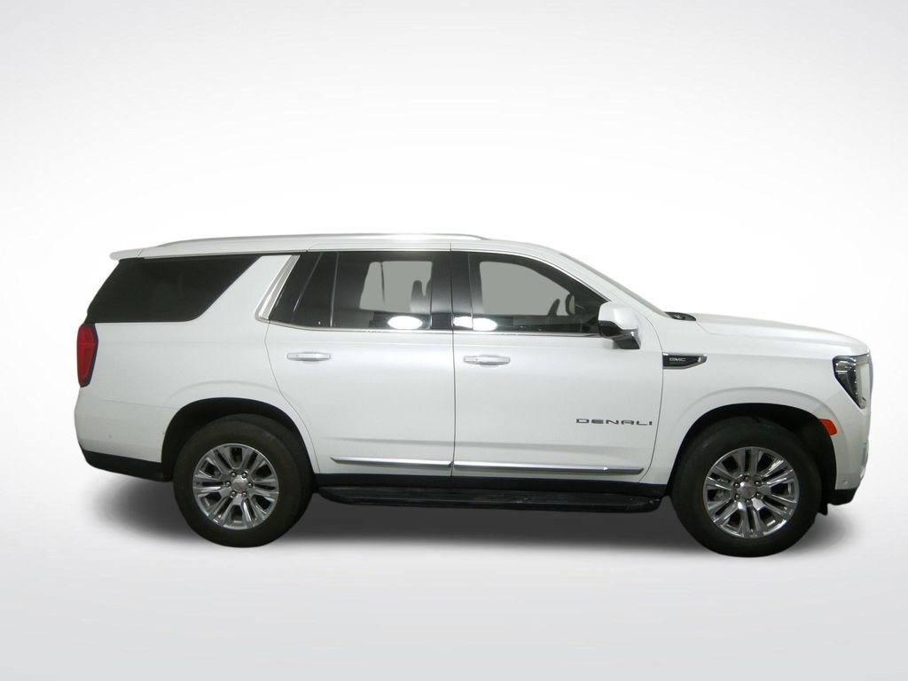 Used 2024 GMC Yukon Denali w/ Advanced Technology Package AWD/4WD image 2