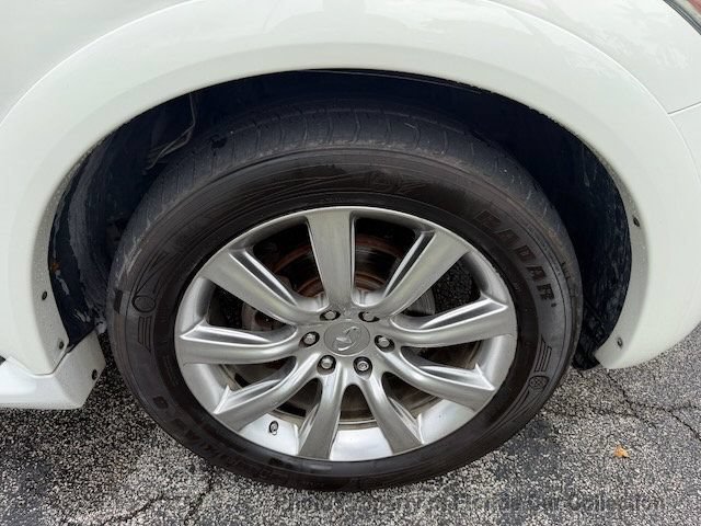 Used 2013 INFINITI QX56 2WD w/ Deluxe Touring Pkg image 86