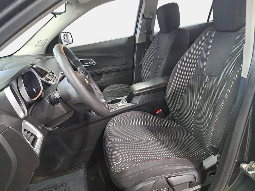 Used 2017 Chevrolet Equinox LS image 14