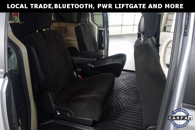 Used 2013 Dodge Grand Caravan SXT w/ Rear Park Assist Pkg image 12