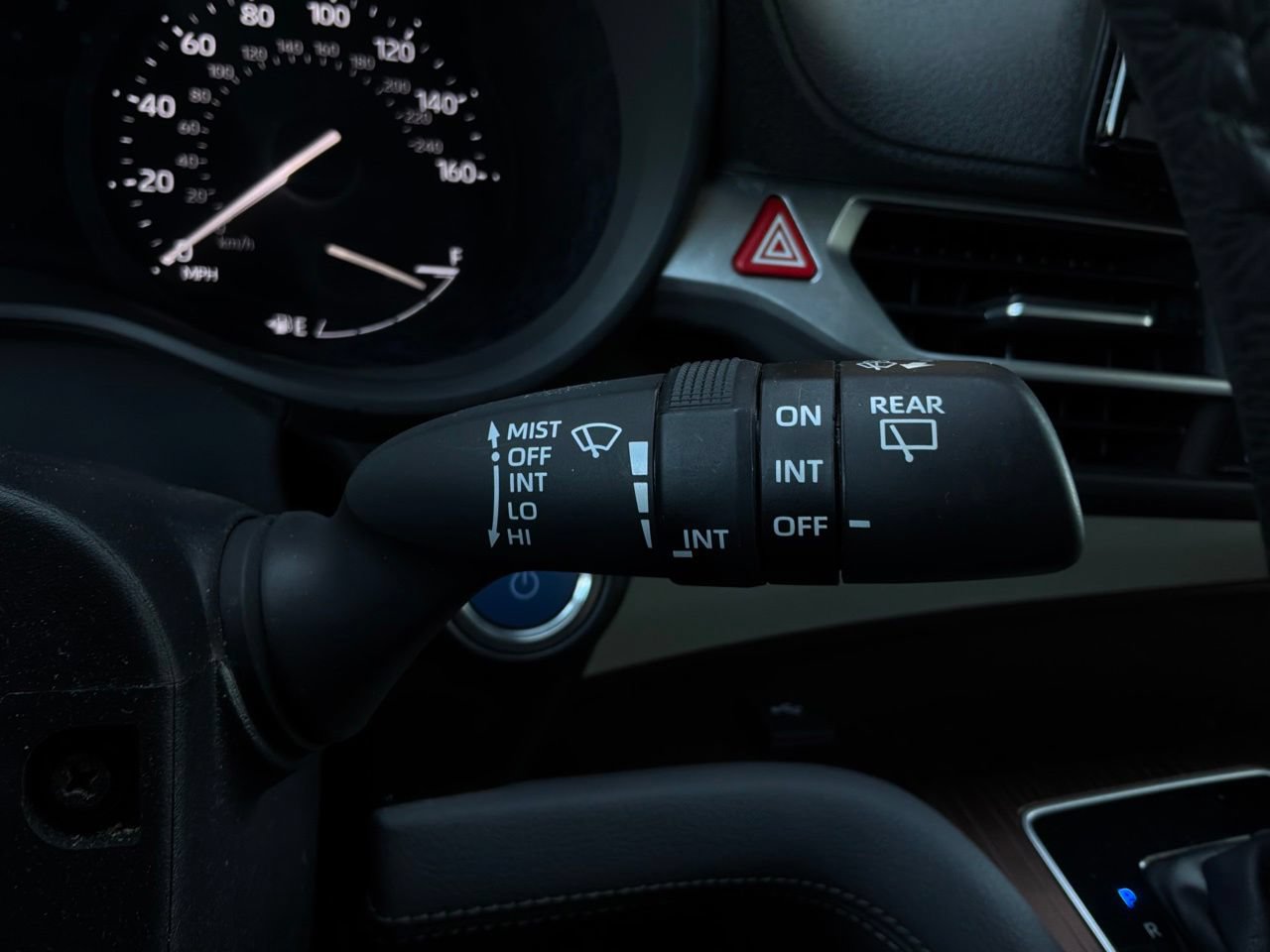 Used 2024 Toyota Sienna XLE FWD image 45