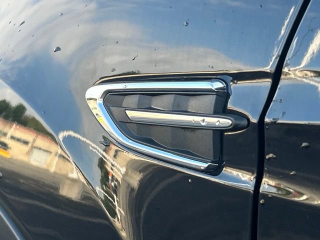 Used 2019 Ford Escape Titanium AWD/4WD image 14