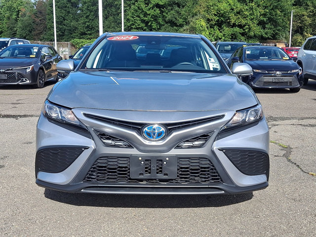 Used 2024 Toyota Camry SE w/ Cold Weather Package FWD image 28