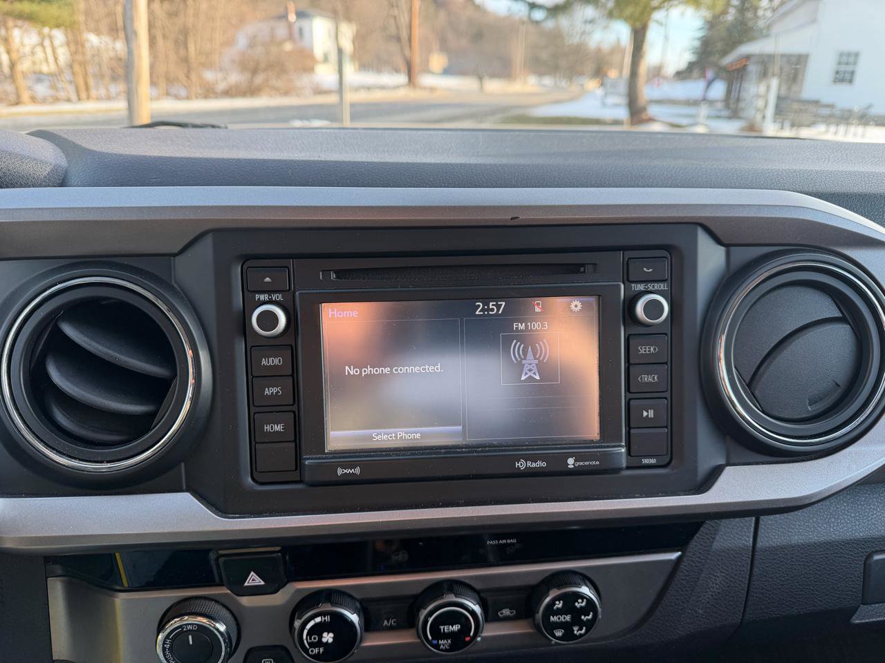 Used 2018 Toyota Tacoma SR5 image 26