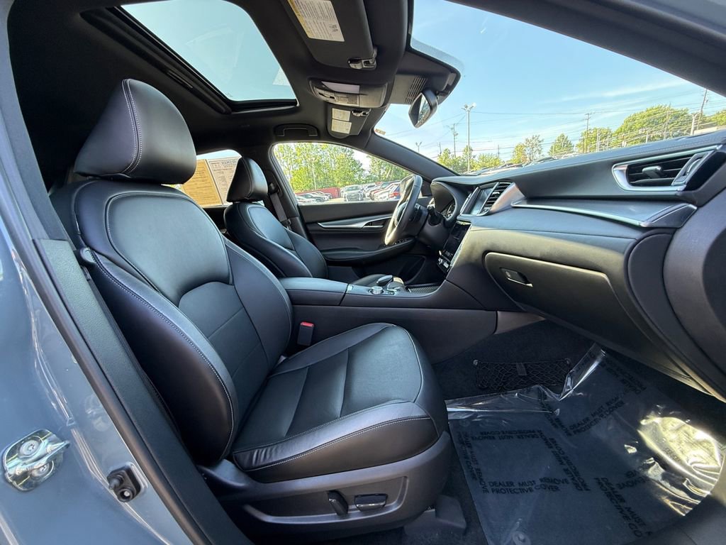 Used 2023 INFINITI QX55 Luxe w/ Cargo Package image 26