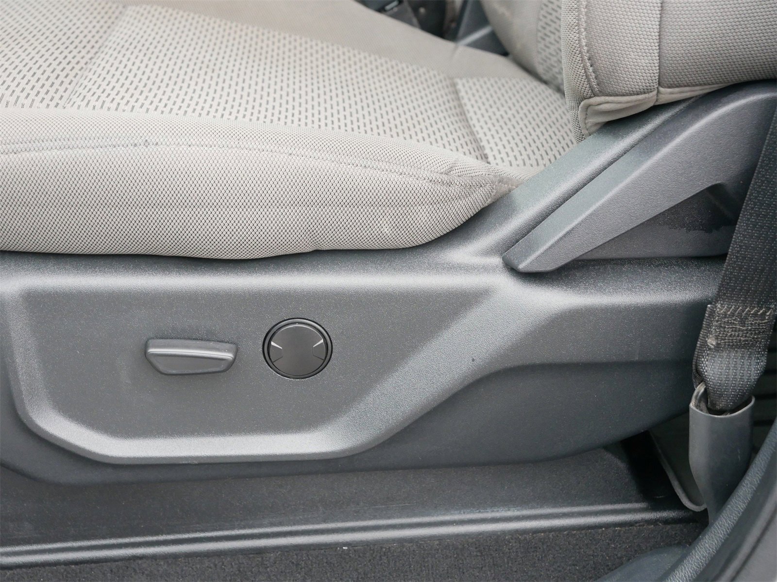 Certified 2022 Ford F250 XLT w/ XLT Premium Package image 13