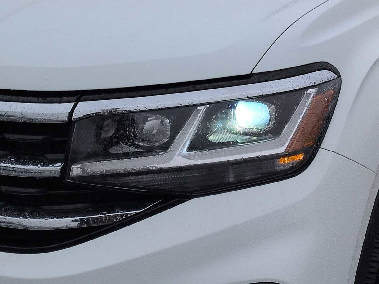 Used 2021 Volkswagen Atlas Cross Sport SEL Premium R-Line image 11