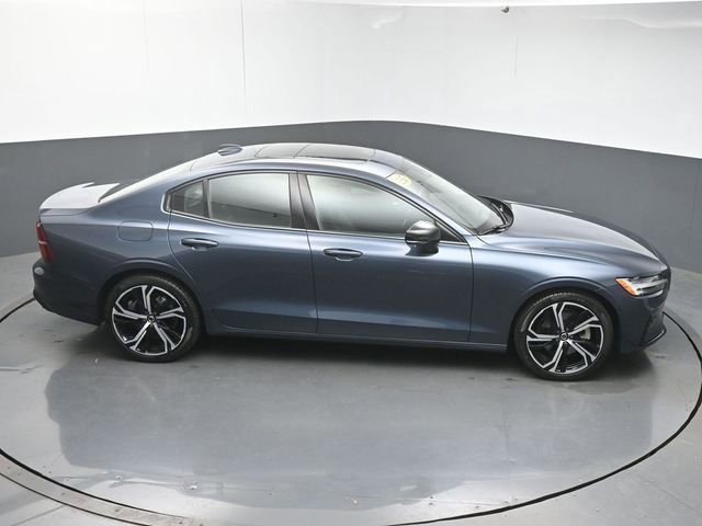 Certified 2025 Volvo S60 B5 Core AWD/4WD image 47