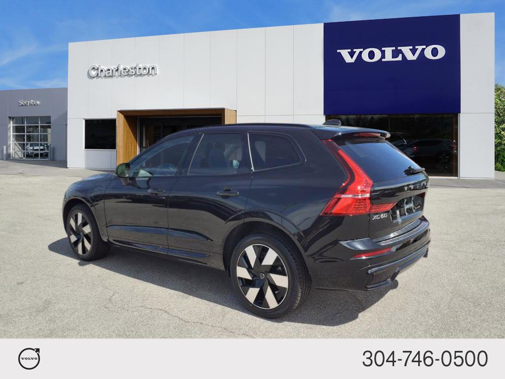 Certified 2025 Volvo XC60 T8 Plus w/ Climate Package image 5