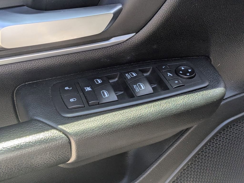 Used 2021 RAM 1500 Big Horn AWD/4WD image 17