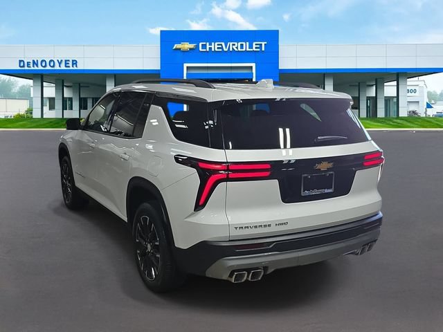 New 2026 Chevrolet Traverse LT w/ Sun and Wheel Package AWD/4WD image 8