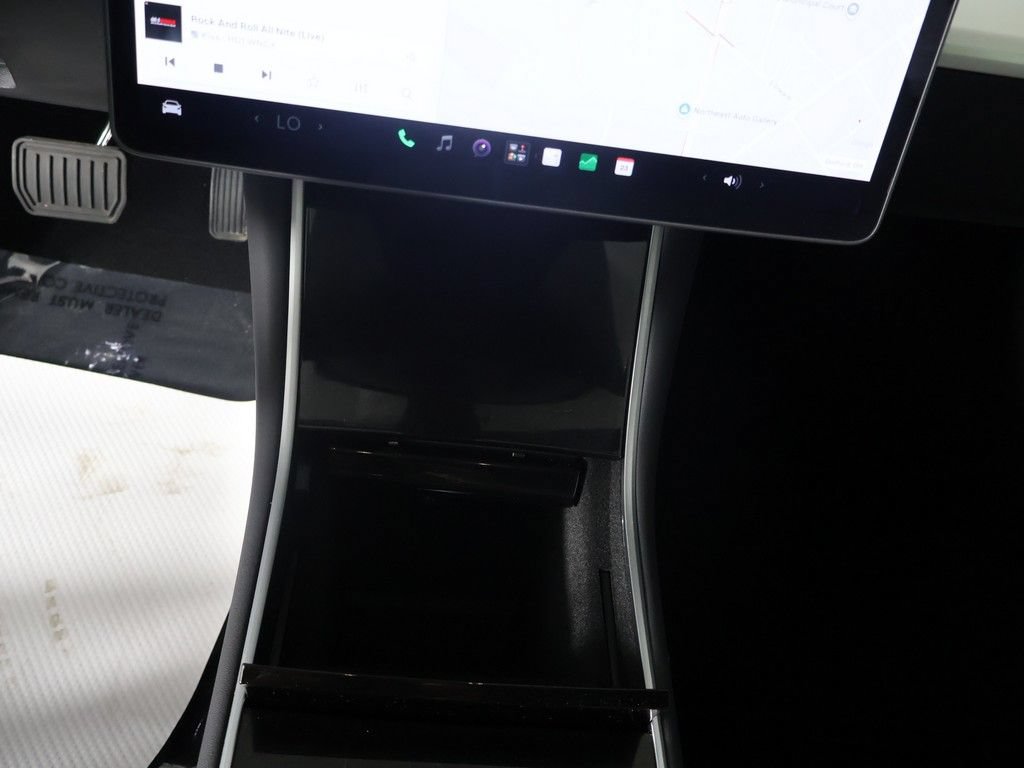 Used 2018 Tesla Model 3 Long Range AWD/4WD image 31