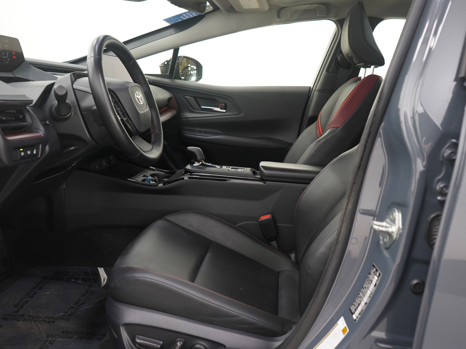 Used 2024 Toyota Prius Prime Premium image 23