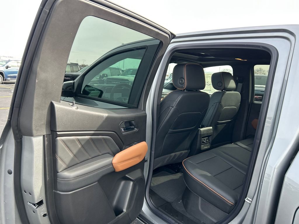 New 2026 GMC Canyon AT4 w/ Technology Plus Package AWD/4WD image 33