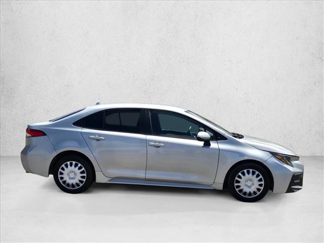 Used 2023 Toyota Corolla LE FWD image 4