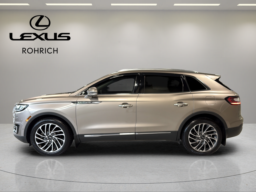Used 2020 Lincoln Nautilus Reserve w/ Equipment Group 201A AWD/4WD image 9