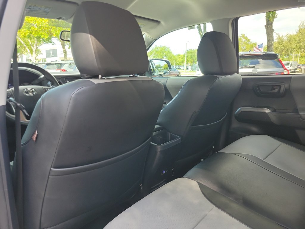 Used 2019 Toyota Tacoma SR5 RWD image 9