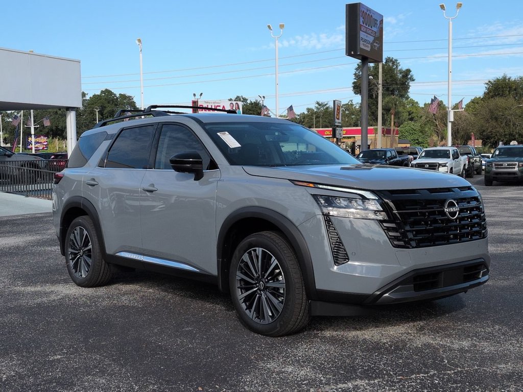 New 2026 Nissan Pathfinder Platinum FWD image 2