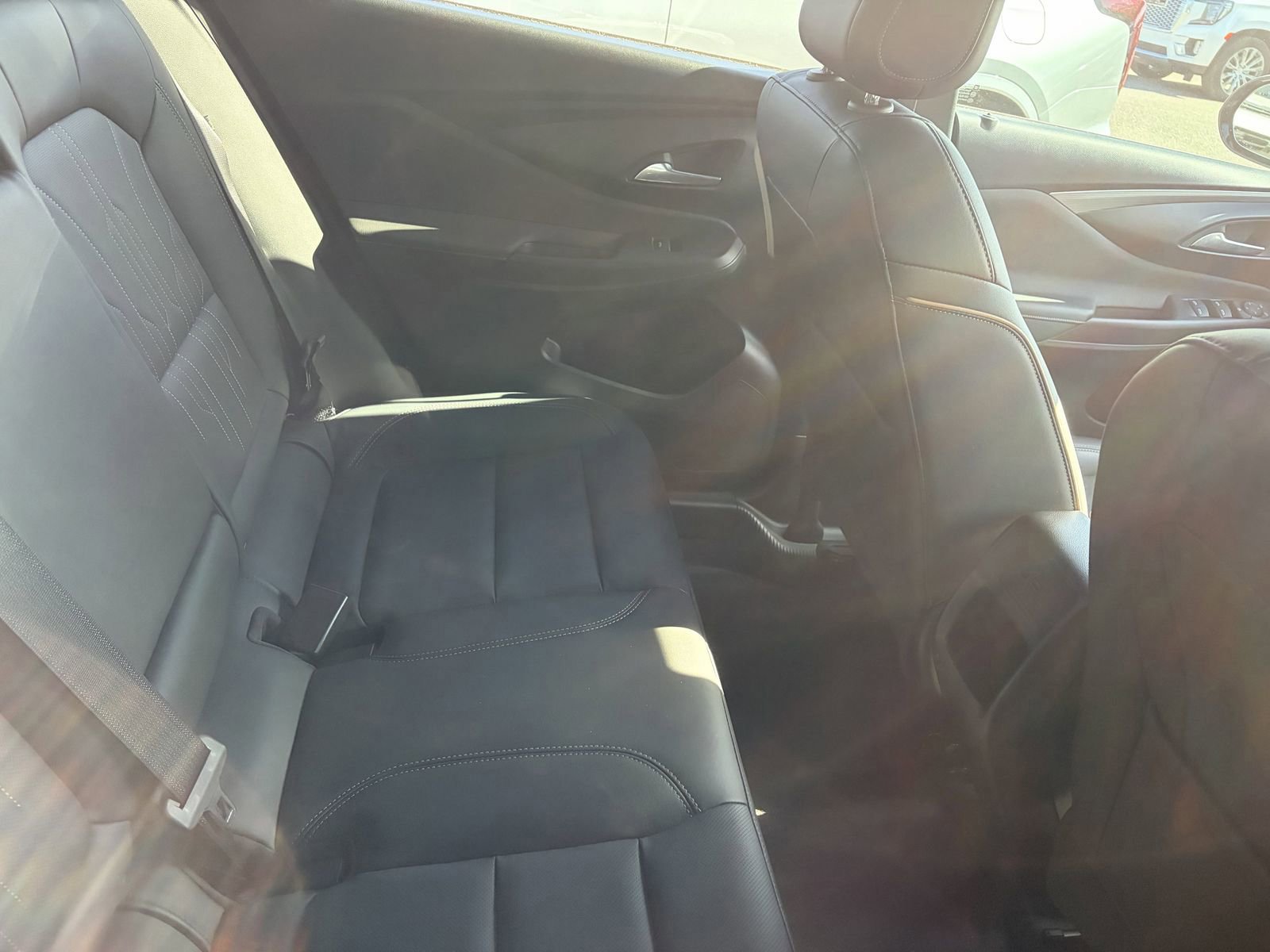Used 2026 Buick Envista Avenir FWD image 10