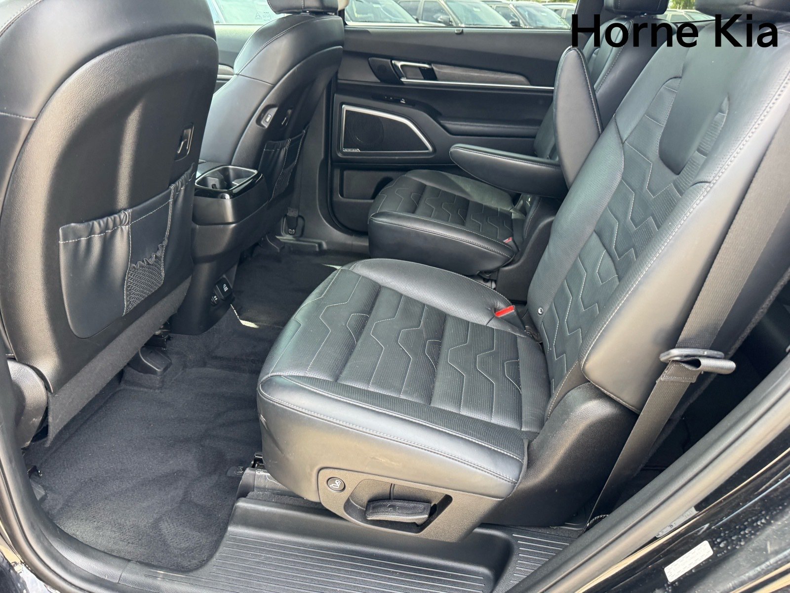 Certified 2022 Kia Telluride SX w/ SX Prestige Package AWD/4WD image 13
