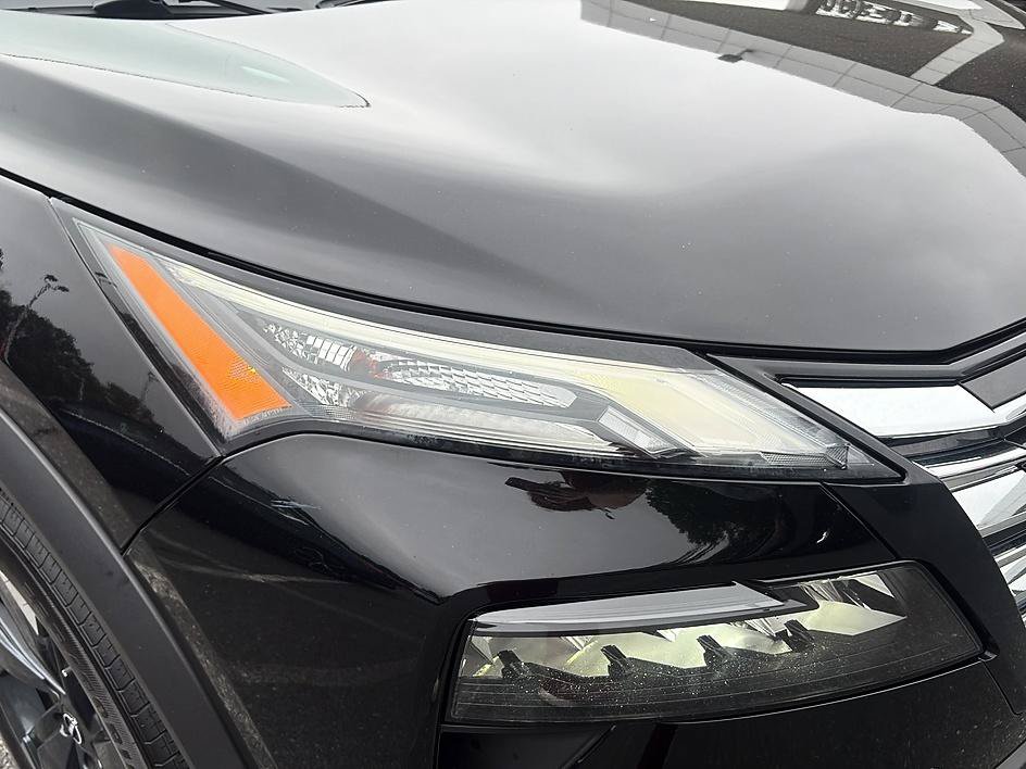 Certified 2025 Nissan Rogue SV AWD/4WD image 14