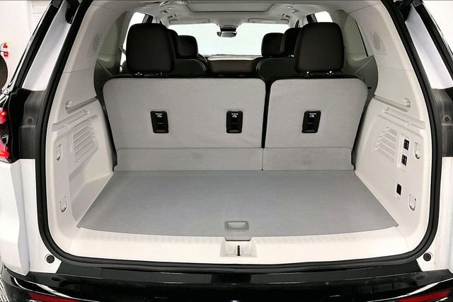 Used 2025 GMC Acadia Denali w/ Super Cruise Package image 40