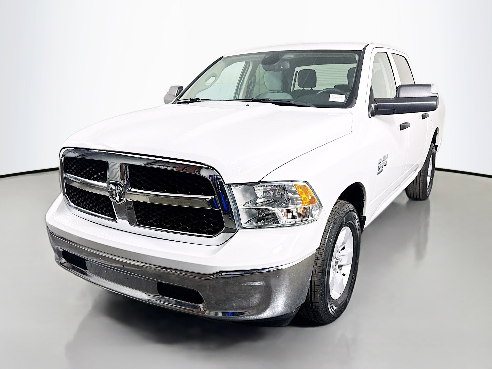 Used 2023 RAM 1500 Classic SLT w/ Trailer & Traction Group image 4