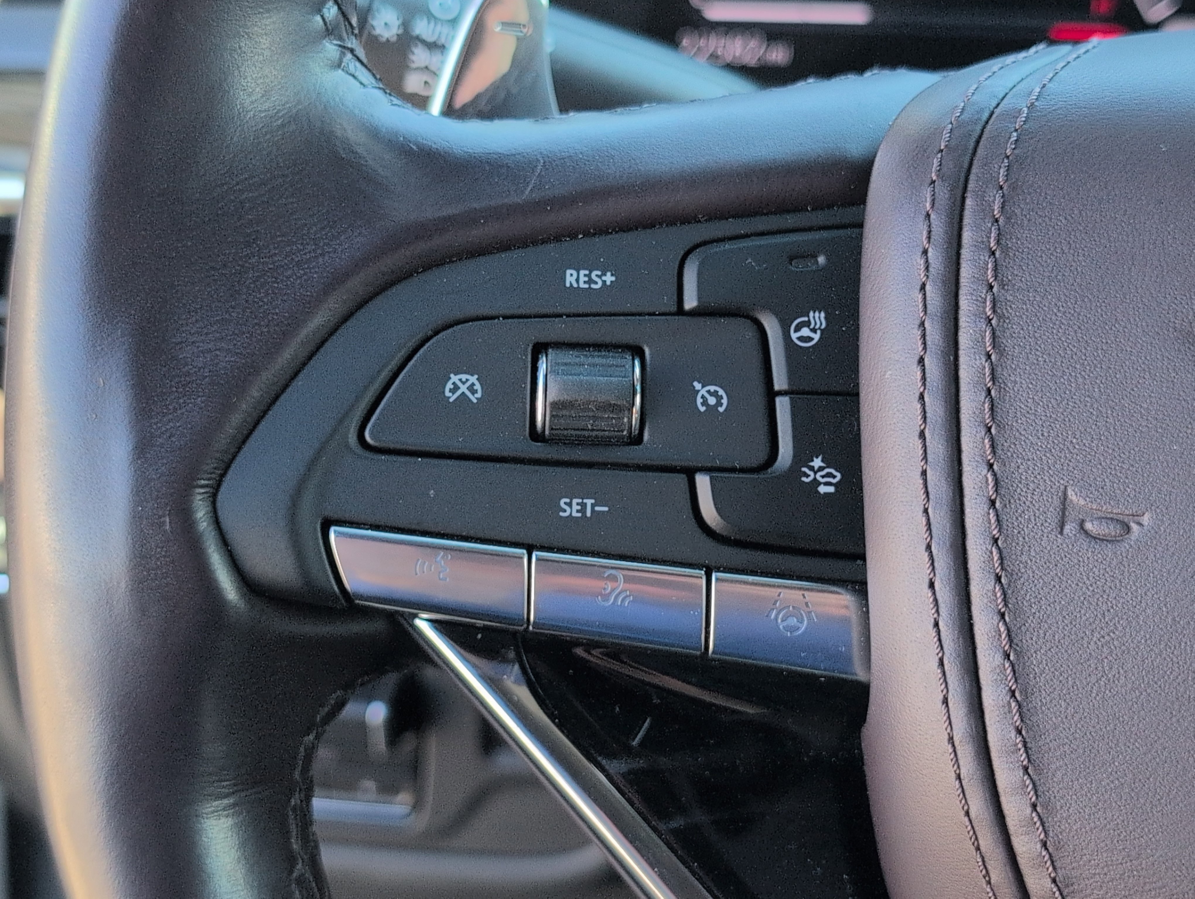 Certified 2024 Cadillac Escalade V image 26