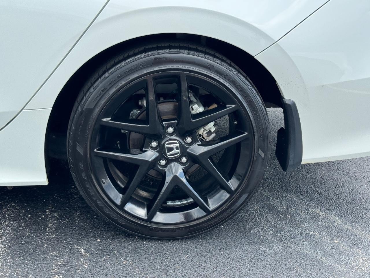 Used 2023 Honda Civic Sport image 8