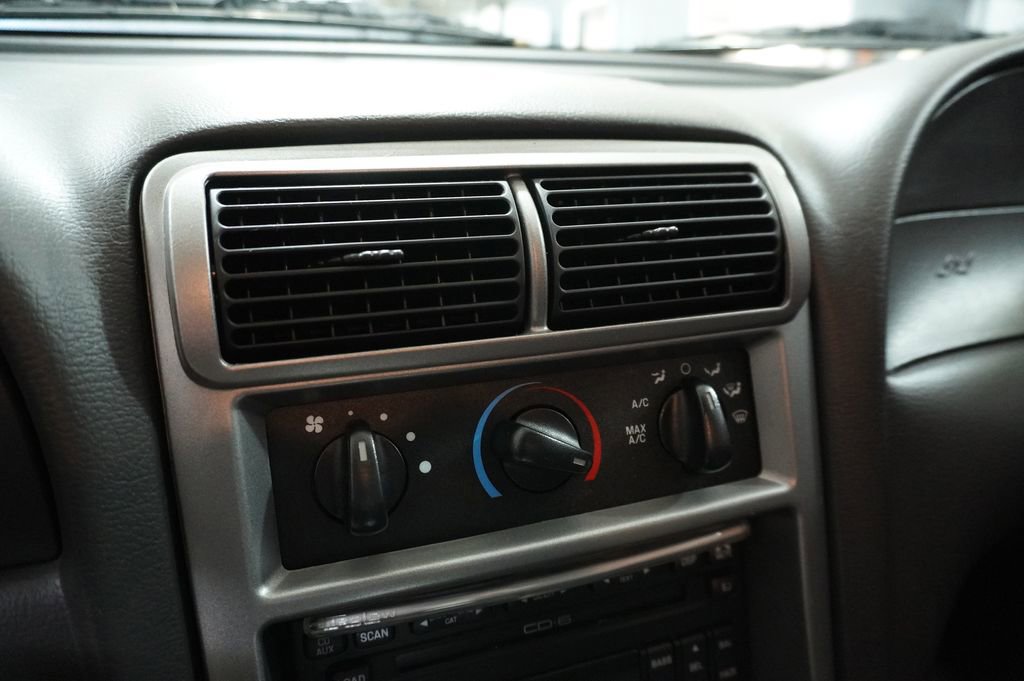 Used 2004 Ford Mustang Mach 1 image 13