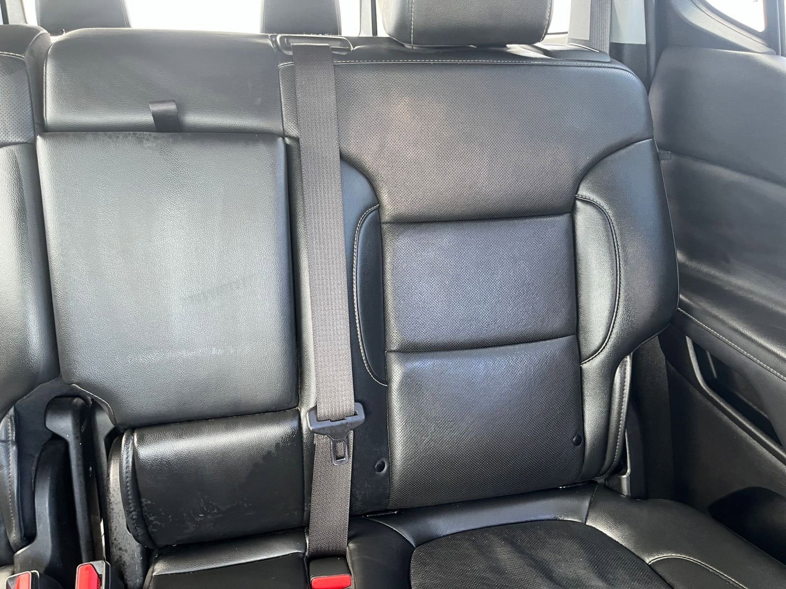 Used 2023 GMC Acadia SLT image 39