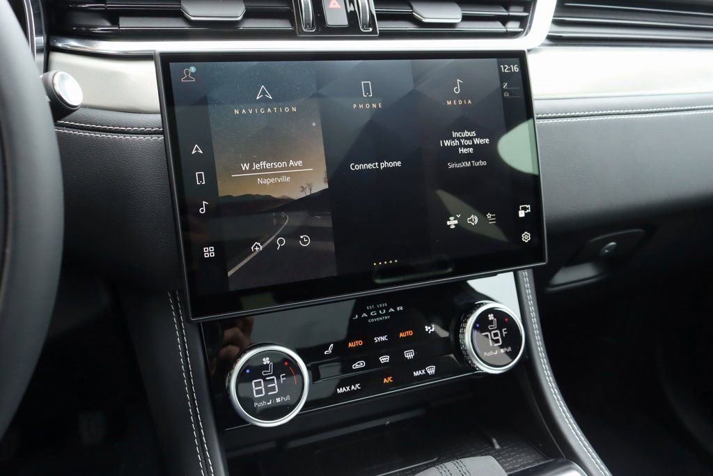 Used 2026 Jaguar F-PACE R-Dynamic S image 21