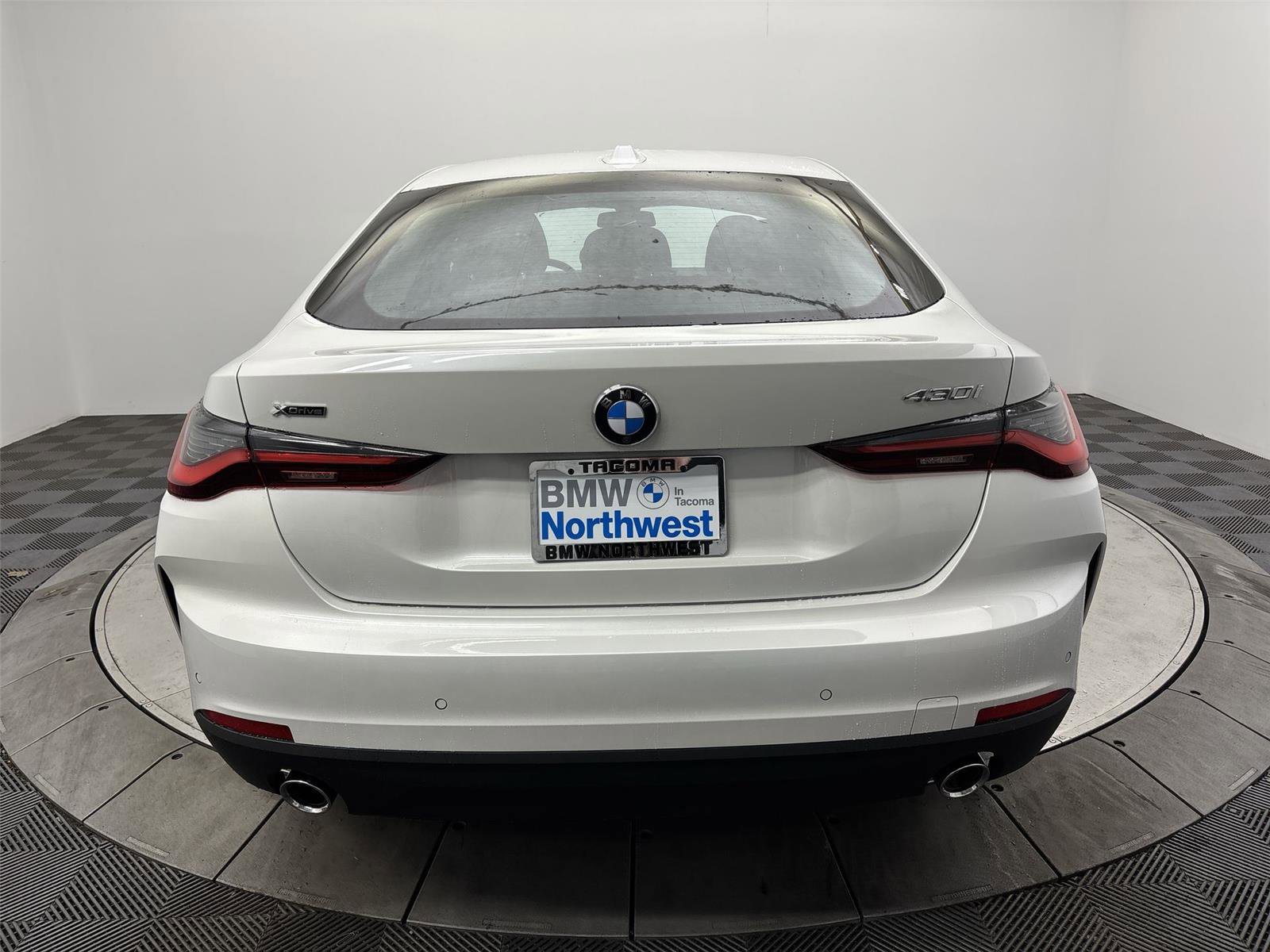 Used 2025 BMW 430i xDrive w/ Parking Assistance Package AWD/4WD image 15